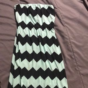 Long maxi dress, good condition, worn few times. No stains and tears.